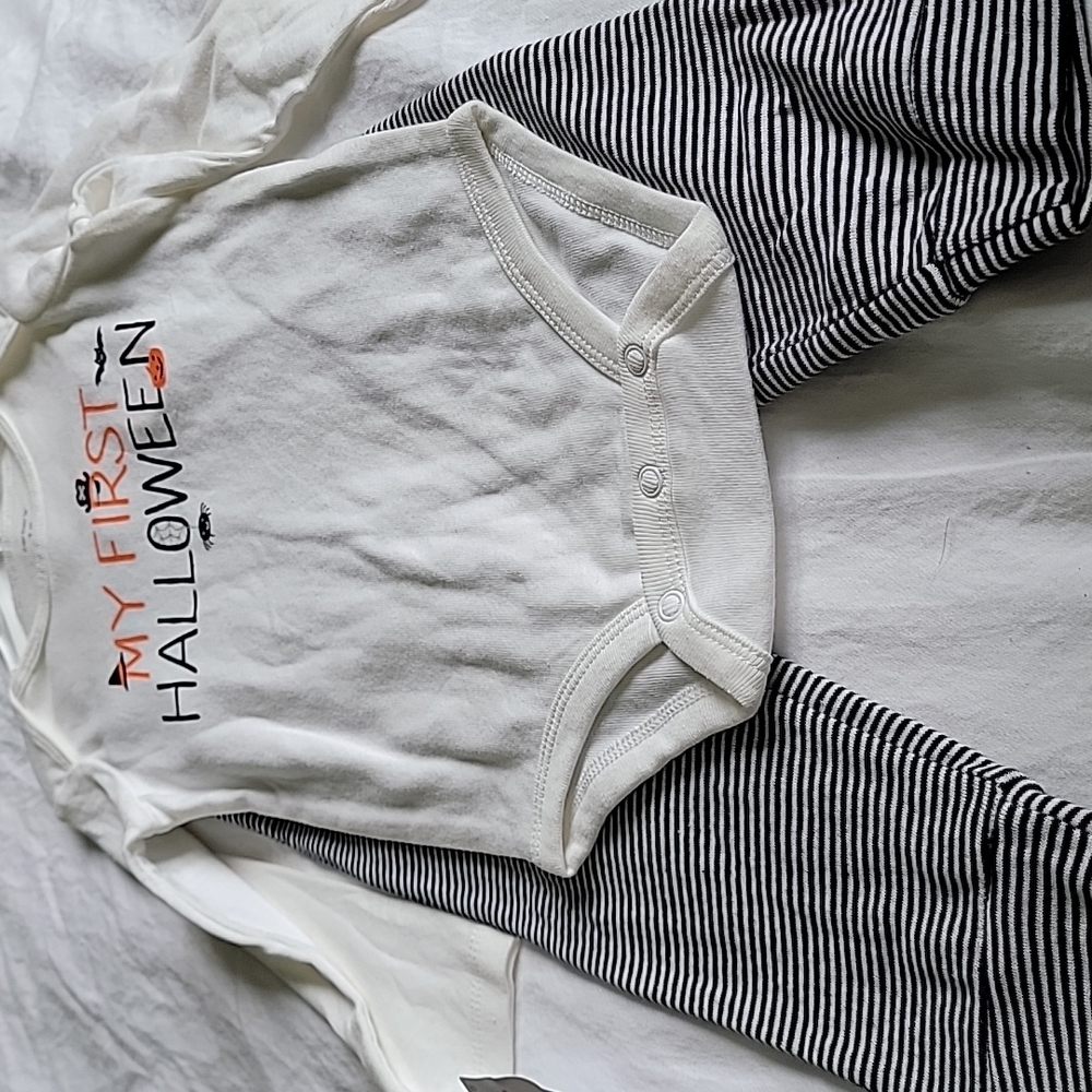 Carter's My First Halloween 2 piece set NWT 18 Mos